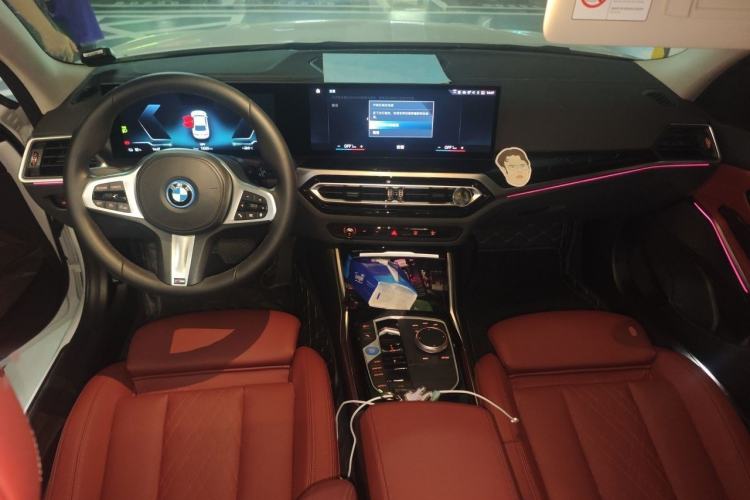 Used BMW i3 2022 eDrive 35 L Interior 2