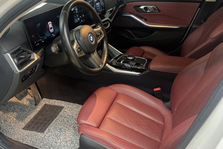 Used BMW i3 2022 eDrive 35 L Interior 2