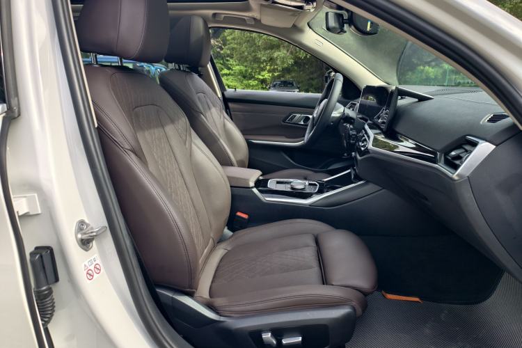 Used BMW i3 2022 eDrive 35 L Interior 3