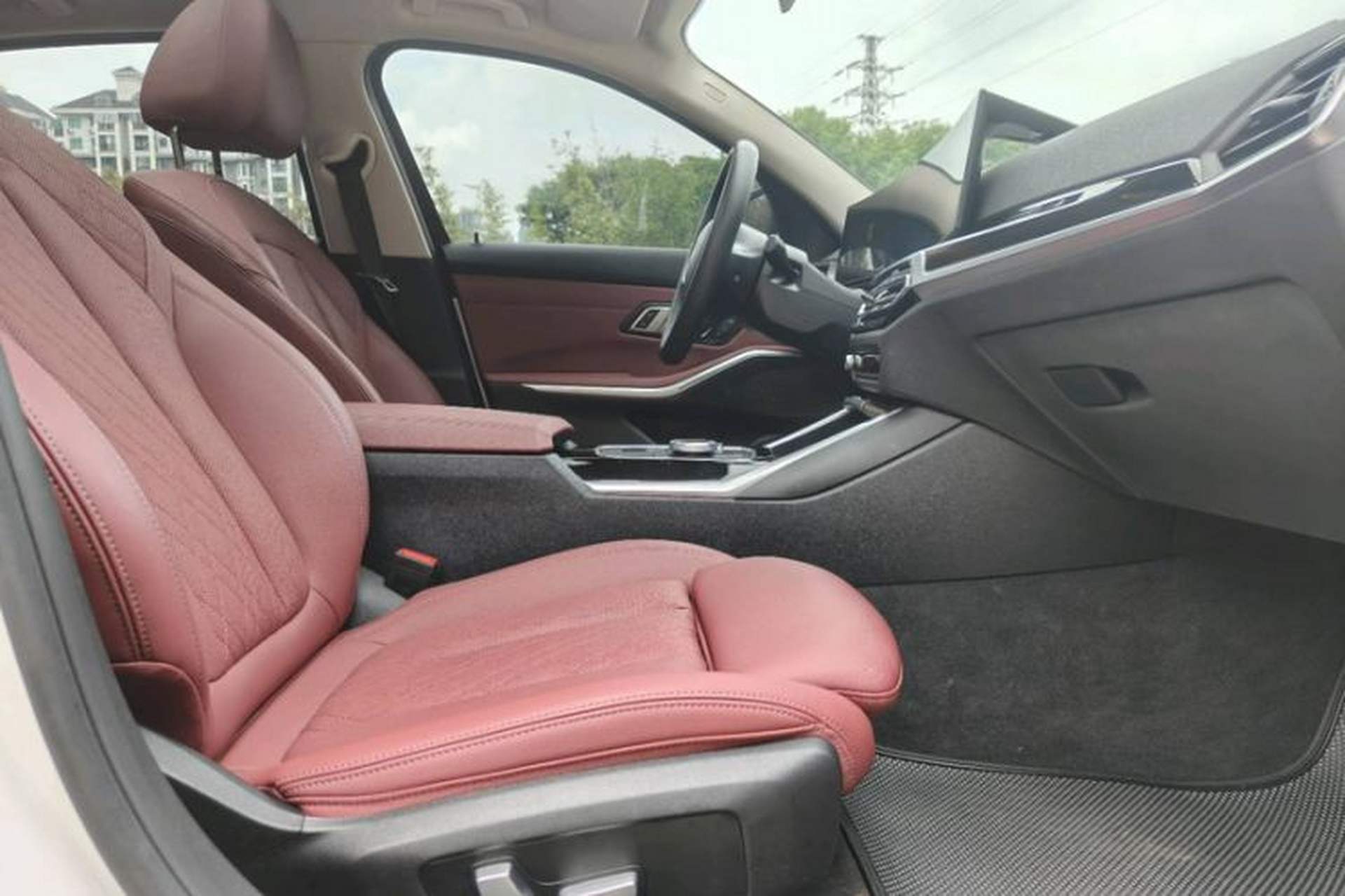 Used BMW i3 2022 eDrive 35 L Interior 3
