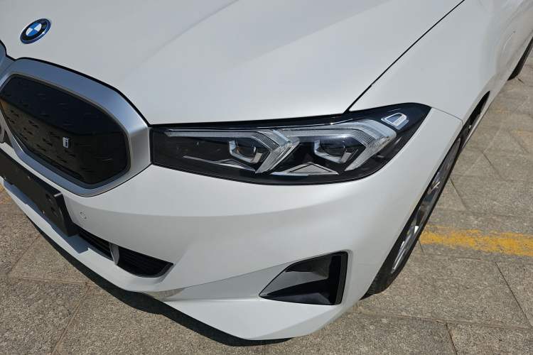 Used BMW i3 2022 eDrive 35 L Left Front Headlight