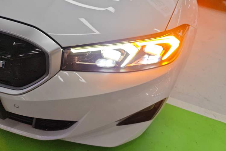 Used BMW i3 2022 eDrive 35 L Left Front Headlight