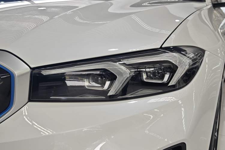 Used BMW i3 2022 eDrive 35 L Left Front Headlight