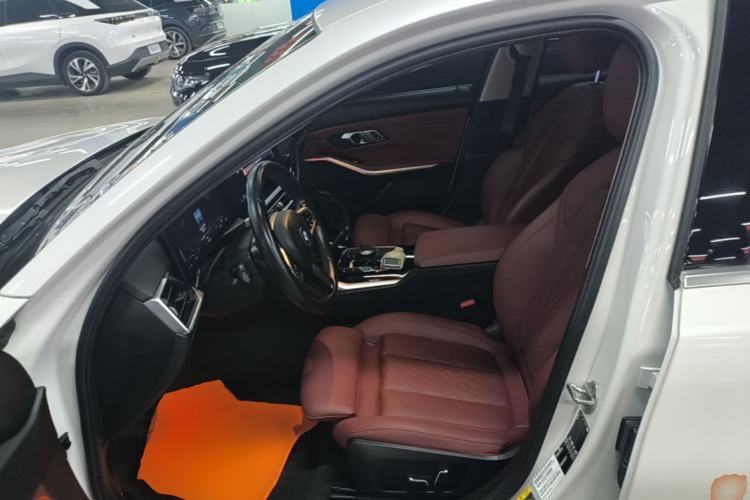 Used BMW i3 2022 eDrive 35 L Left Front Seat