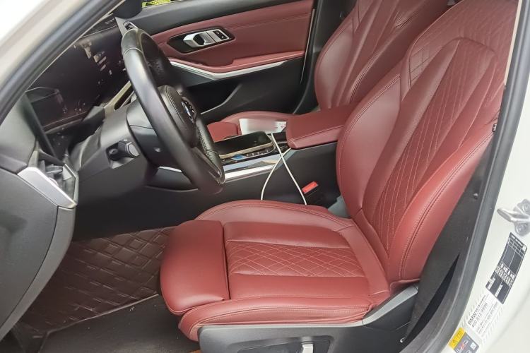 Used BMW i3 2022 eDrive 35 L Left Front Seat