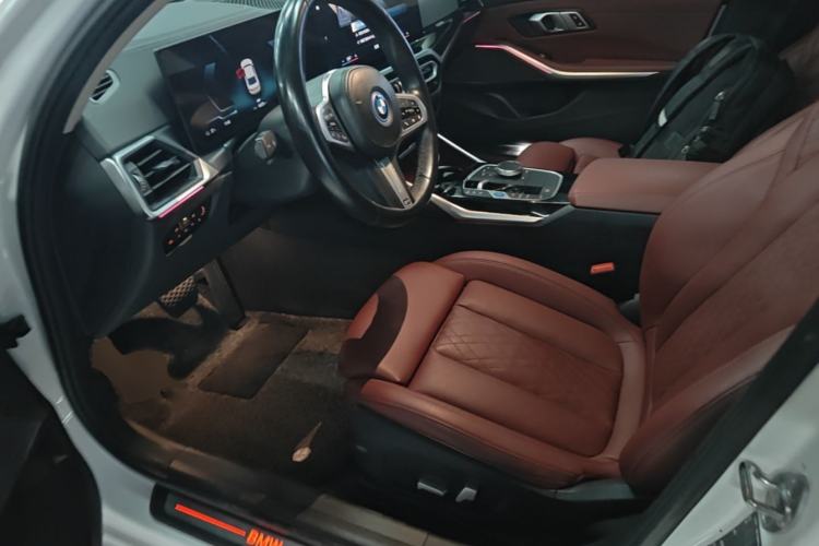 Used BMW i3 2022 eDrive 35 L Left Front Seat