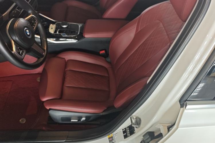 Used BMW i3 2022 eDrive 35 L Left Front Seat