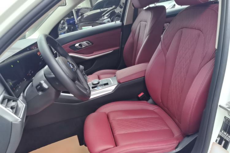 Used BMW i3 2022 eDrive 35 L Left Front Seat