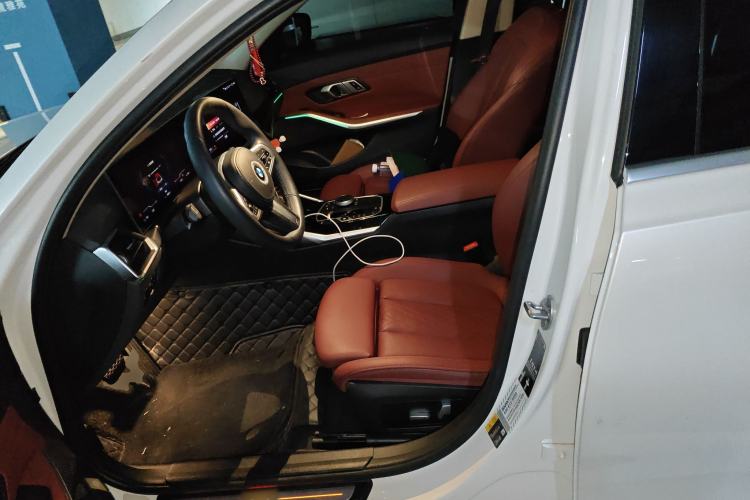 Used BMW i3 2022 eDrive 35 L Left Front Seat