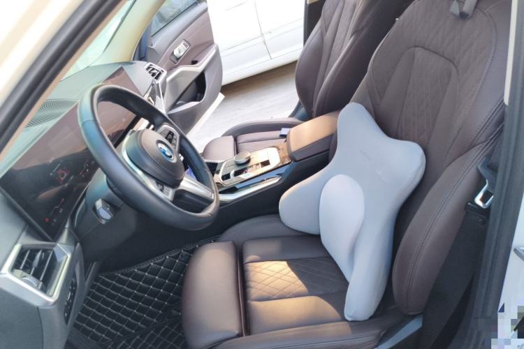 Used BMW i3 2022 eDrive 35 L Left Front Seat
