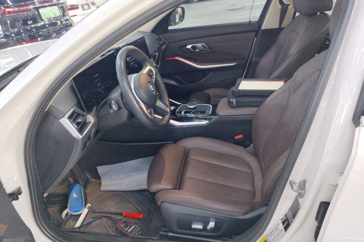 Used BMW i3 2022 eDrive 35 L Left Front Seat