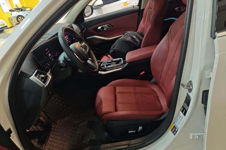 Used BMW i3 2022 eDrive 35 L Left Front Seat