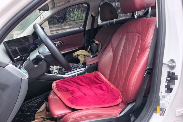 Used BMW i3 2022 eDrive 35 L Left Front Seat