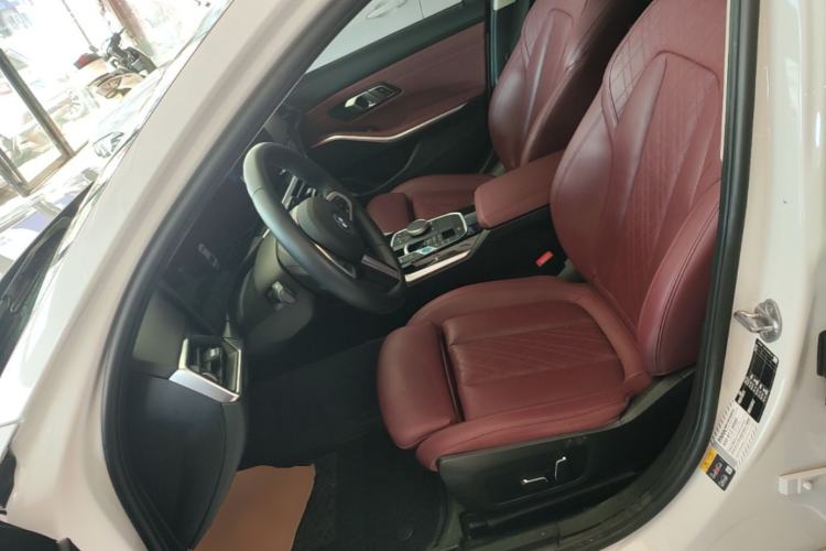 Used BMW i3 2022 eDrive 35 L Left Front Seat