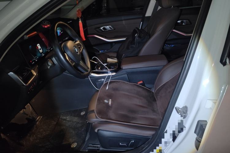 Used BMW i3 2022 eDrive 35 L Left Front Seat