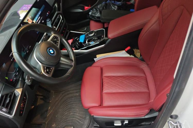 Used BMW i3 2022 eDrive 35 L Left Front Seat