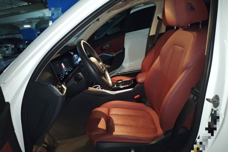 Used BMW i3 2022 eDrive 35 L Left Front Seat