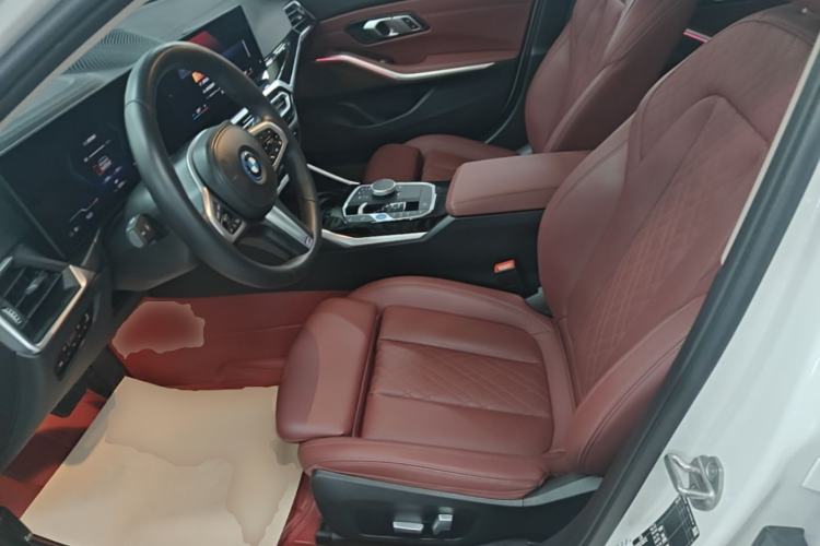 Used BMW i3 2022 eDrive 35 L Left Front Seat