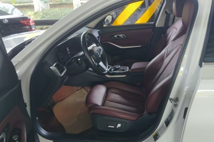 Used BMW i3 2022 eDrive 35 L Left Front Seat