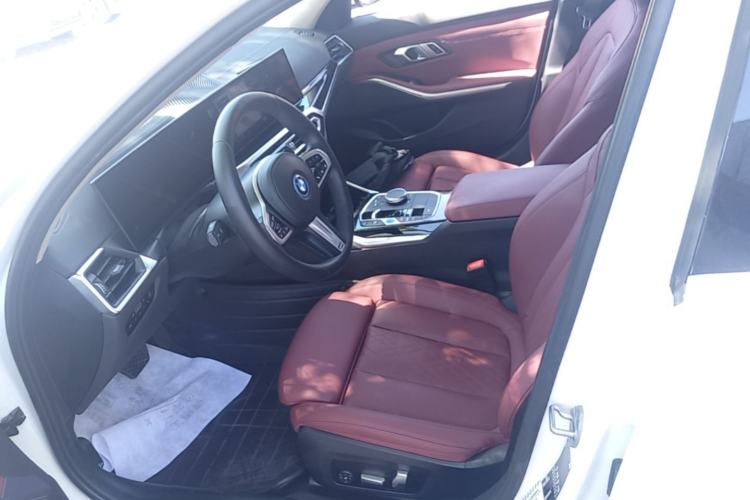 Used BMW i3 2022 eDrive 35 L Left Front Seat