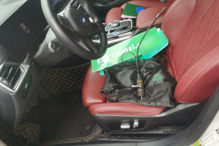 Used BMW i3 2022 eDrive 35 L Left Front Seat