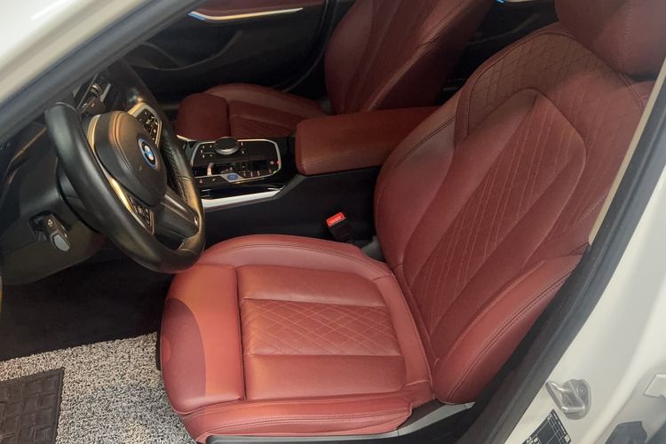 Used BMW i3 2022 eDrive 35 L Left Front Seat