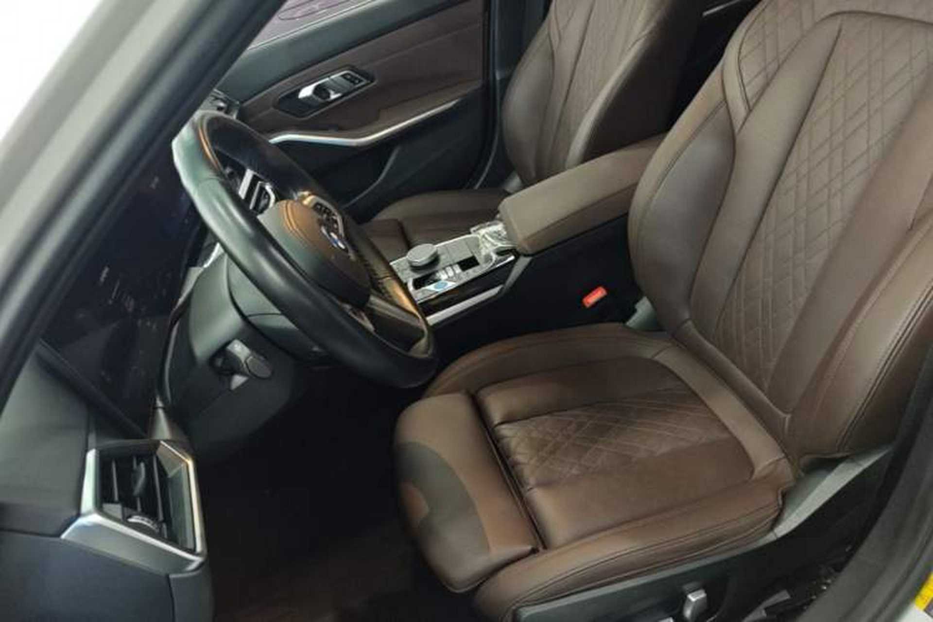 Used BMW i3 2022 eDrive 35 L Left Front Seat