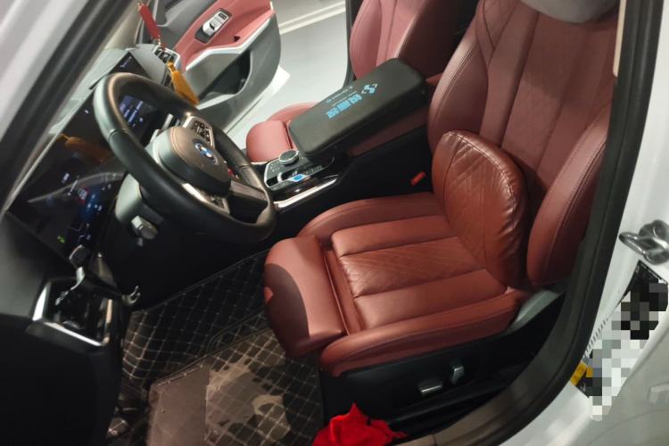 Used BMW i3 2022 eDrive 35 L Left Front Seat