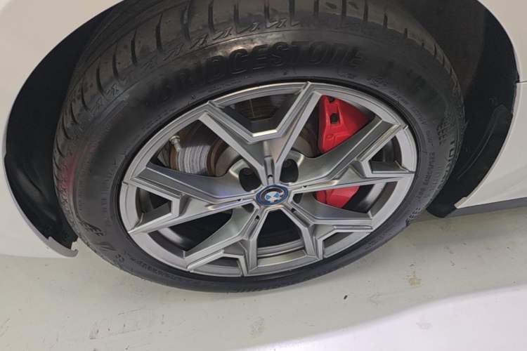 Used BMW i3 2022 eDrive 35 L Left Front Wheel Hub