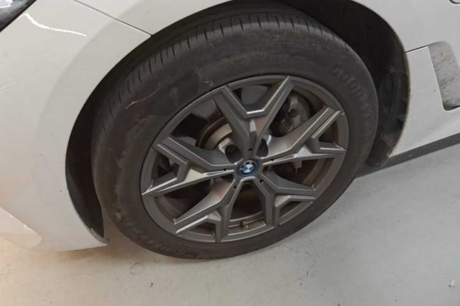 Used BMW i3 2022 eDrive 35 L Left Front Wheel Hub