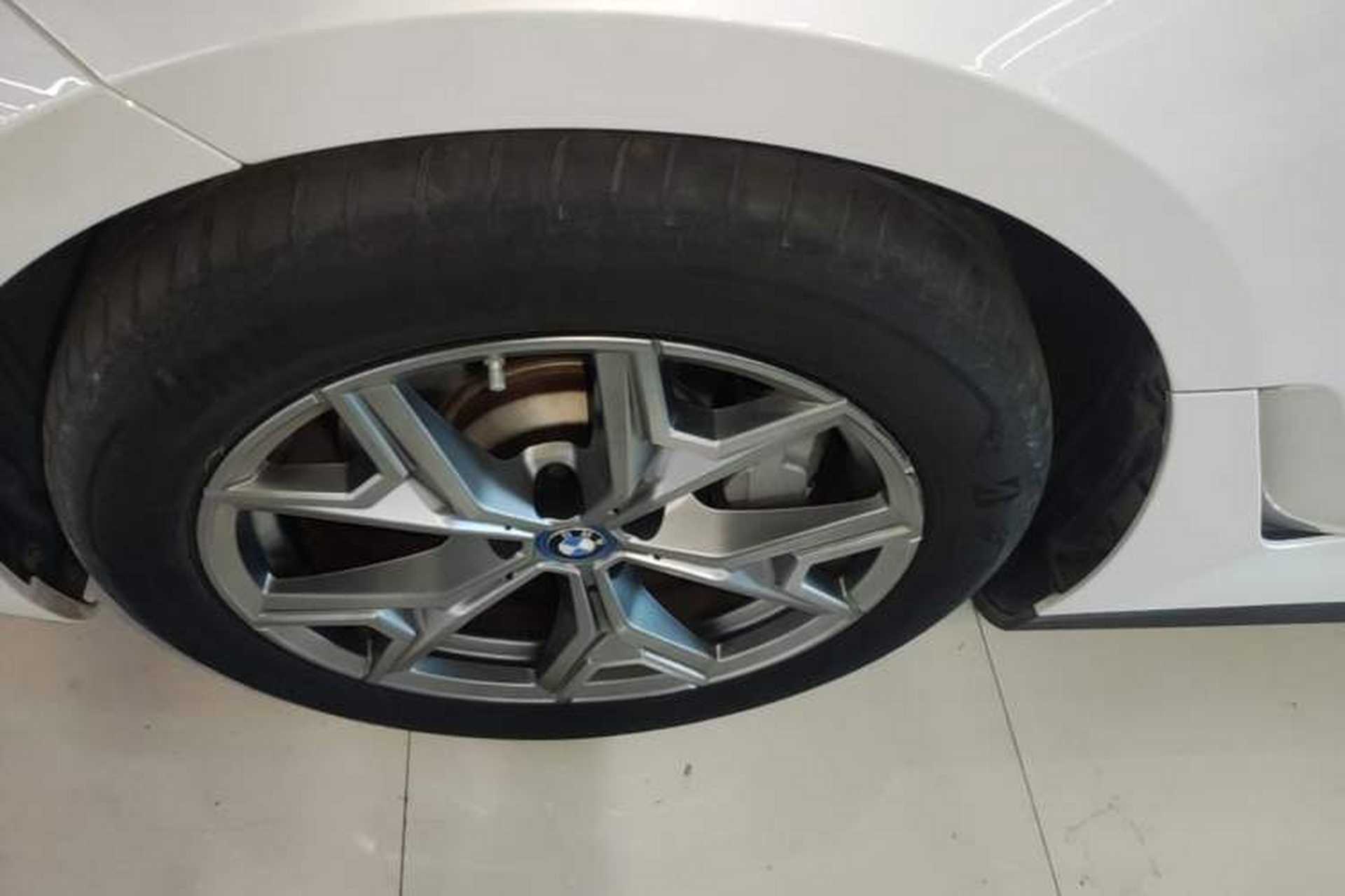 Used BMW i3 2022 eDrive 35 L Left Front Wheel Hub