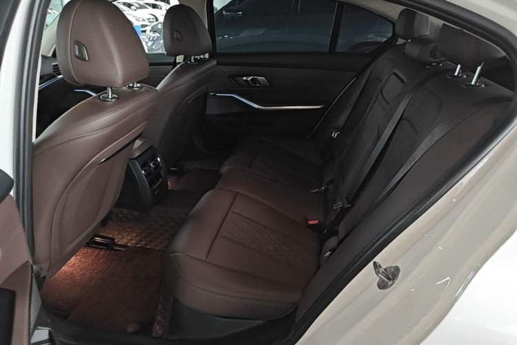 Used BMW i3 2022 eDrive 35 L Left Rear Seat