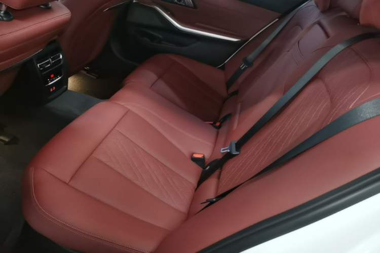 Used BMW i3 2022 eDrive 35 L Left Rear Seat