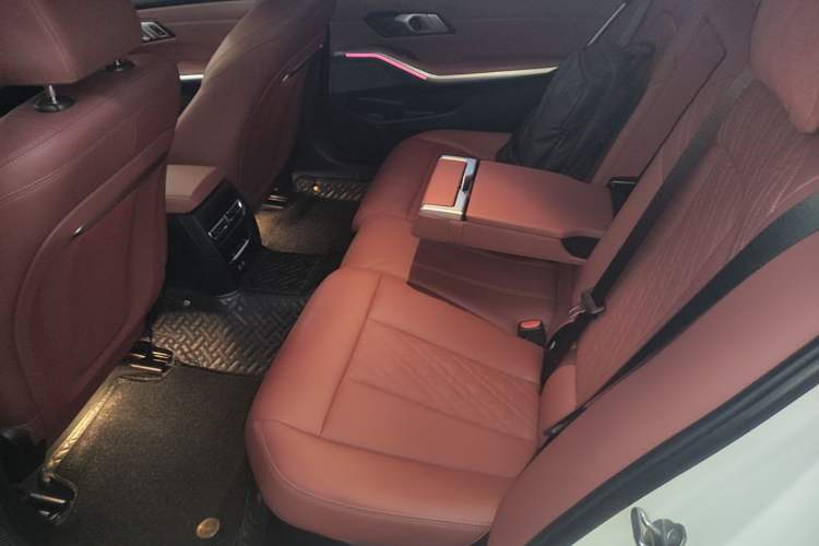 Used BMW i3 2022 eDrive 35 L Left Rear Seat