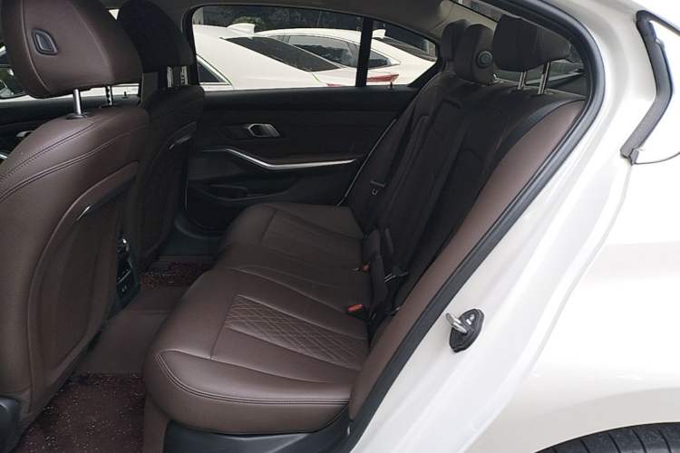 Used BMW i3 2022 eDrive 35 L Left Rear Seat