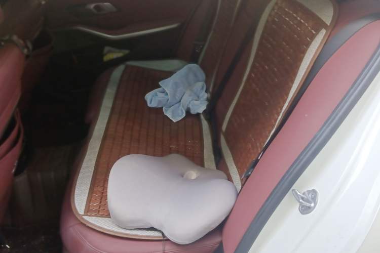 Used BMW i3 2022 eDrive 35 L Left Rear Seat