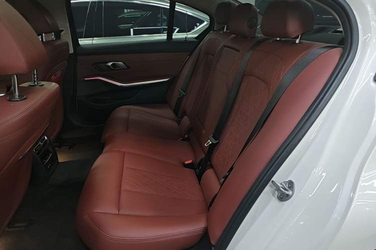 Used BMW i3 2022 eDrive 35 L Left Rear Seat