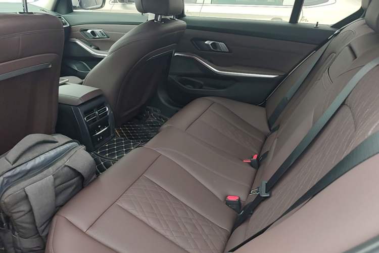 Used BMW i3 2022 eDrive 35 L Left Rear Seat