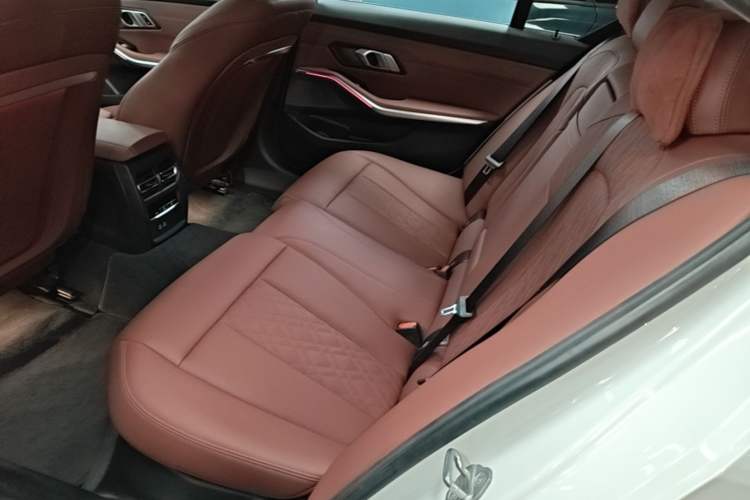 Used BMW i3 2022 eDrive 35 L Left Rear Seat