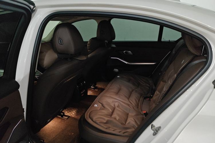 Used BMW i3 2022 eDrive 35 L Left Rear Seat