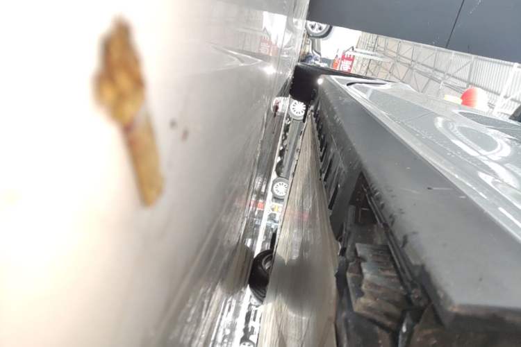 Used BMW i3 2022 eDrive 35 L Left Side Sill