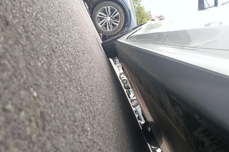Used BMW i3 2022 eDrive 35 L Left Side Sill