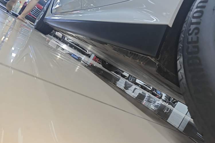 Used BMW i3 2022 eDrive 35 L Left Side Sill
