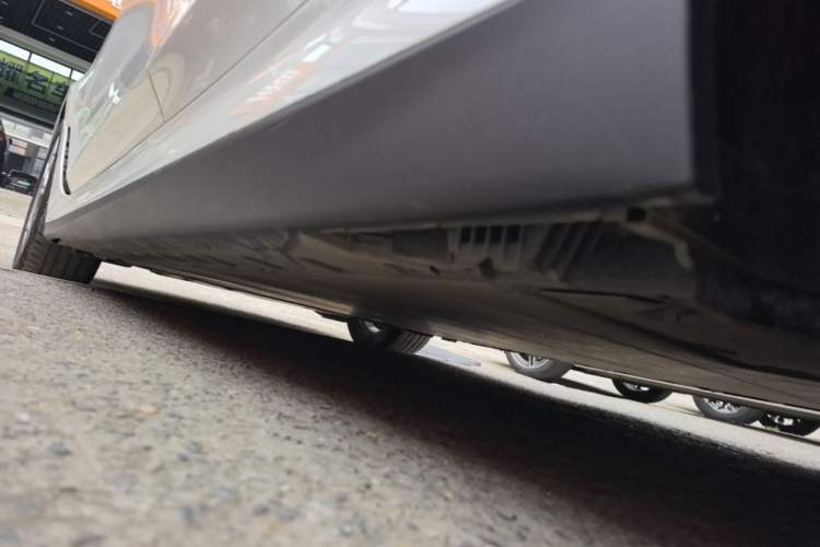 Used BMW i3 2022 eDrive 35 L Left Side Sill