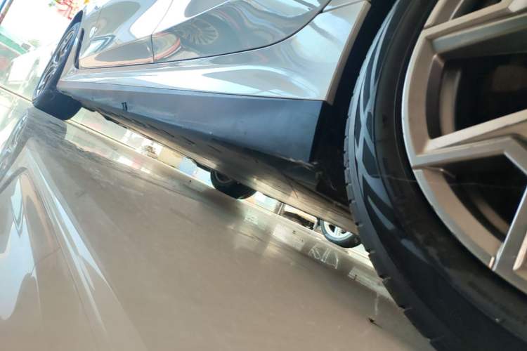 Used BMW i3 2022 eDrive 35 L Left Side Sill