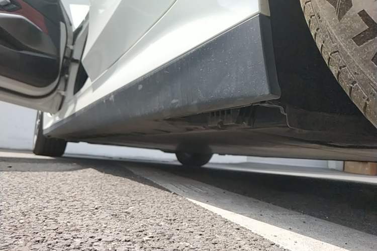 Used BMW i3 2022 eDrive 35 L Left Side Sill