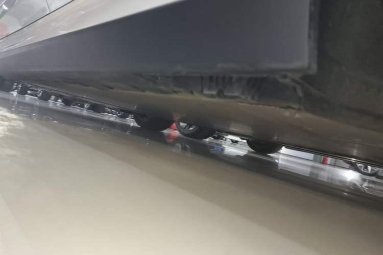 Used BMW i3 2022 eDrive 35 L Left Side Sill