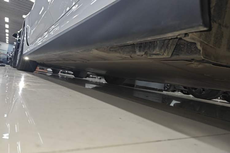 Used BMW i3 2022 eDrive 35 L Left Side Sill