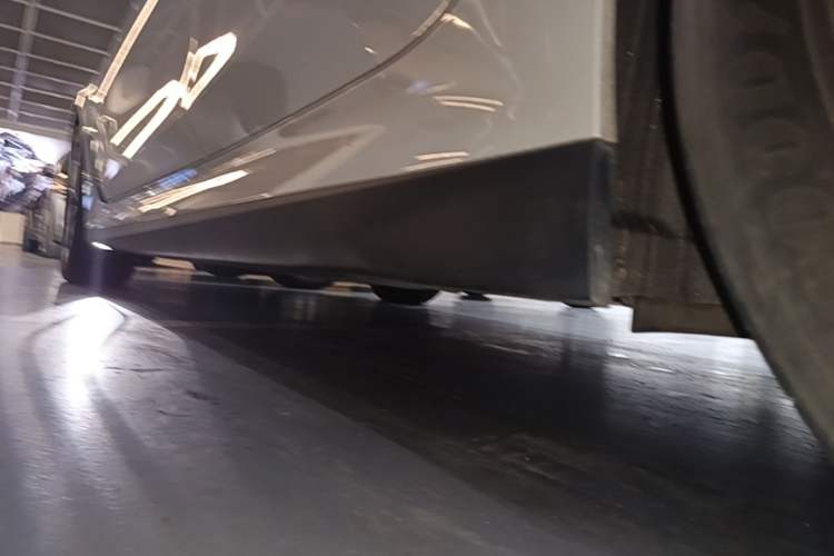 Used BMW i3 2022 eDrive 35 L Left Side Sill