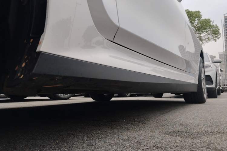 Used BMW i3 2022 eDrive 35 L Left Side Sill